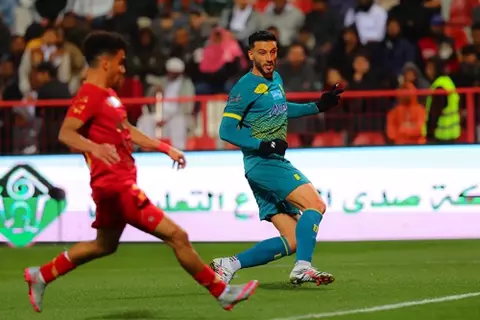 السومة يعيد العروبة إلى طريق الانتصارات في الدوري السعودي